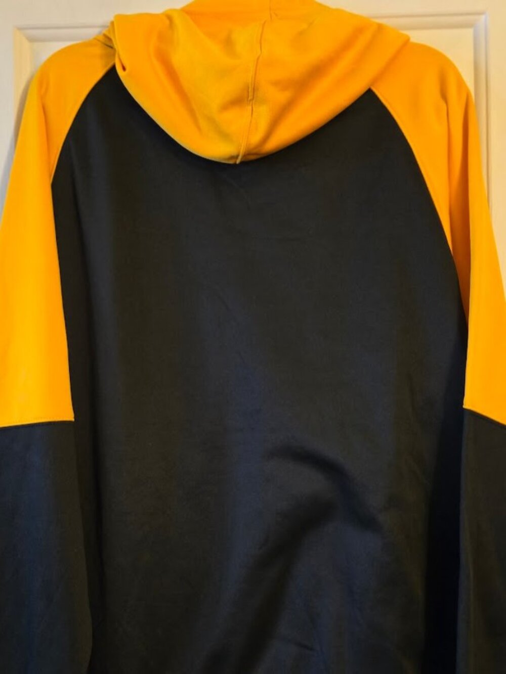Iowa Hawkeyes Hoodie - Picture 4 of 6